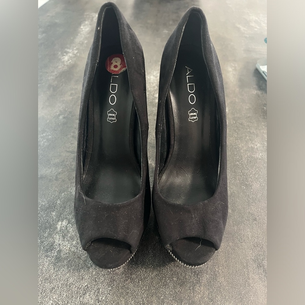 Black zipper detail Aldo heels